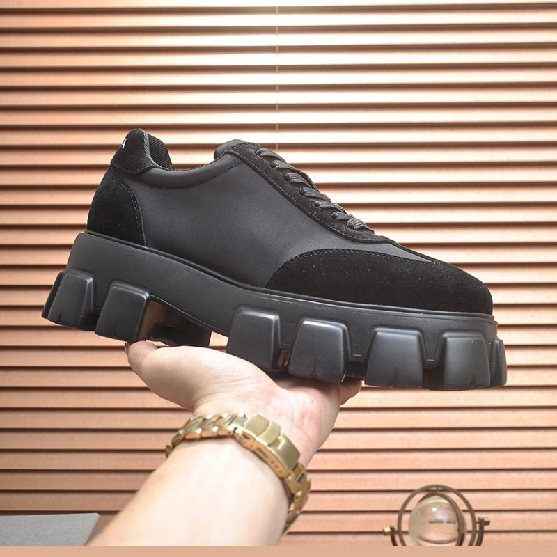 Pra*a casual shoes